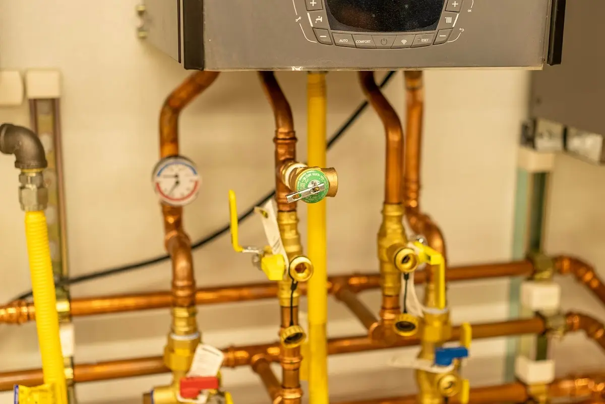 Licensed technician providing Slab Leak Repair for a homeowner in Beckett Ridge